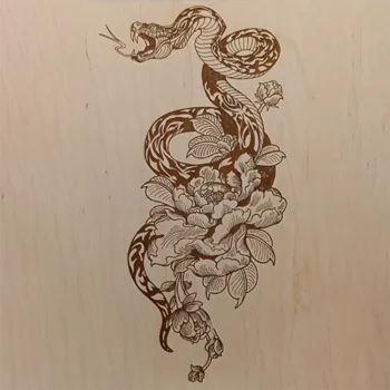 Portrait sur bois serpent fleurs