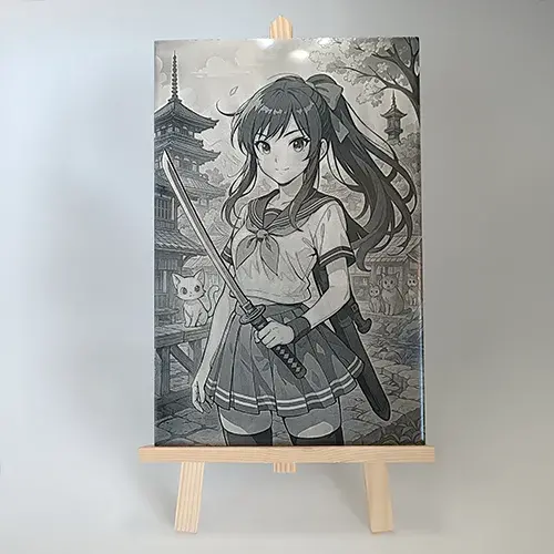 Gravure laser sur carrelage L'Apprentie du Katana représentant une jeune guerrière manga devant un temple japonais.